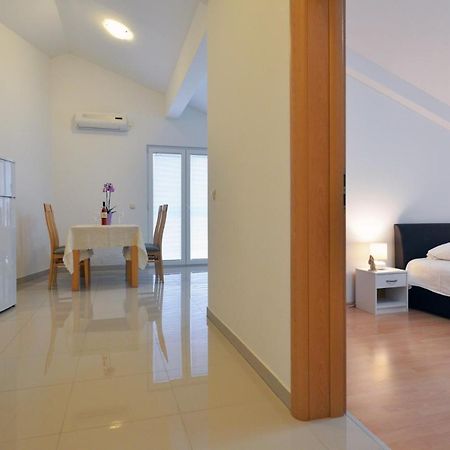 Apartmani Vedrana, Муртер Экстерьер фото
