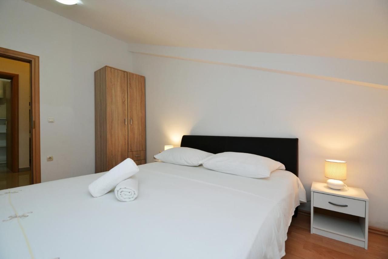 Apartmani Vedrana, Муртер Экстерьер фото