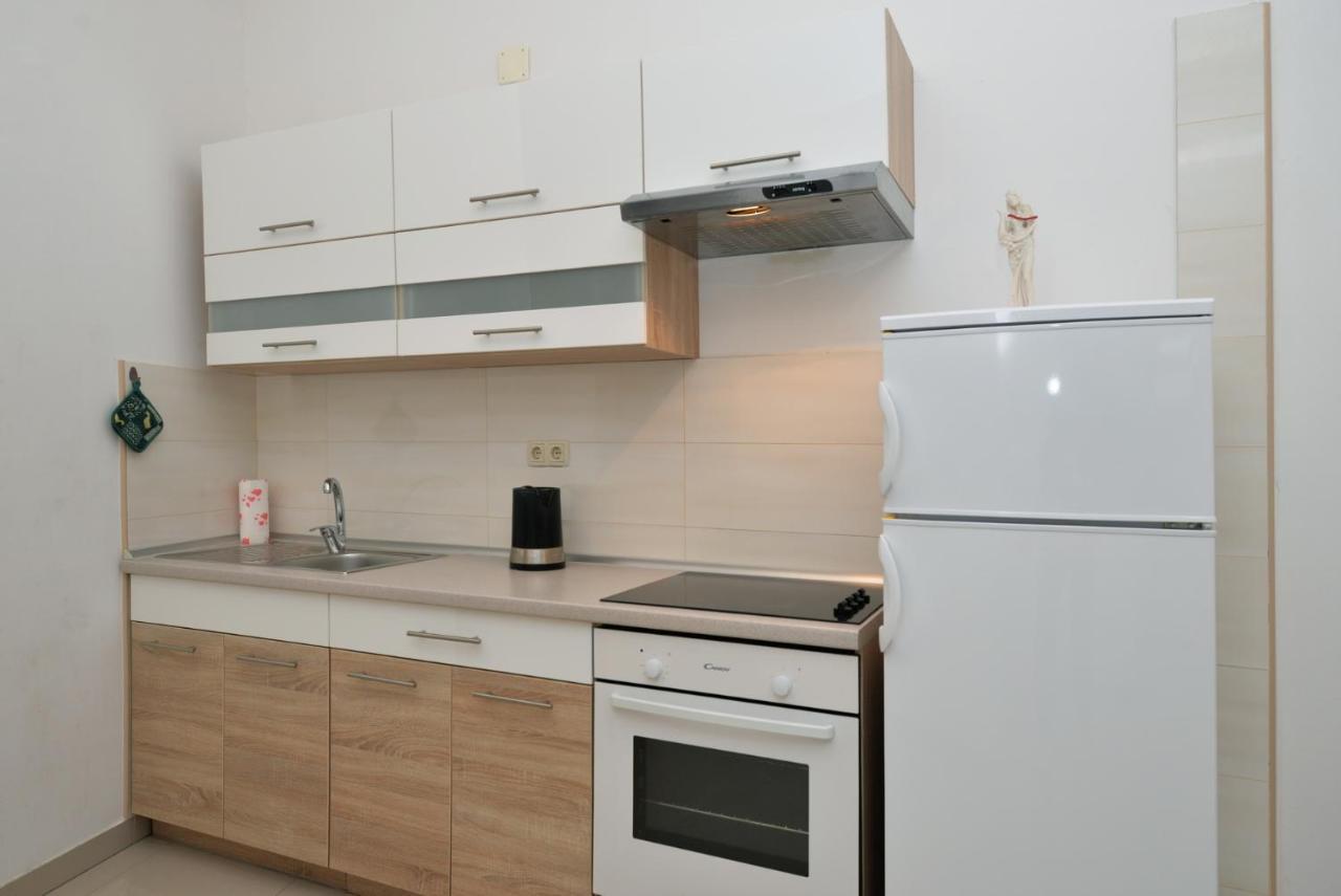 Apartmani Vedrana, Муртер Экстерьер фото