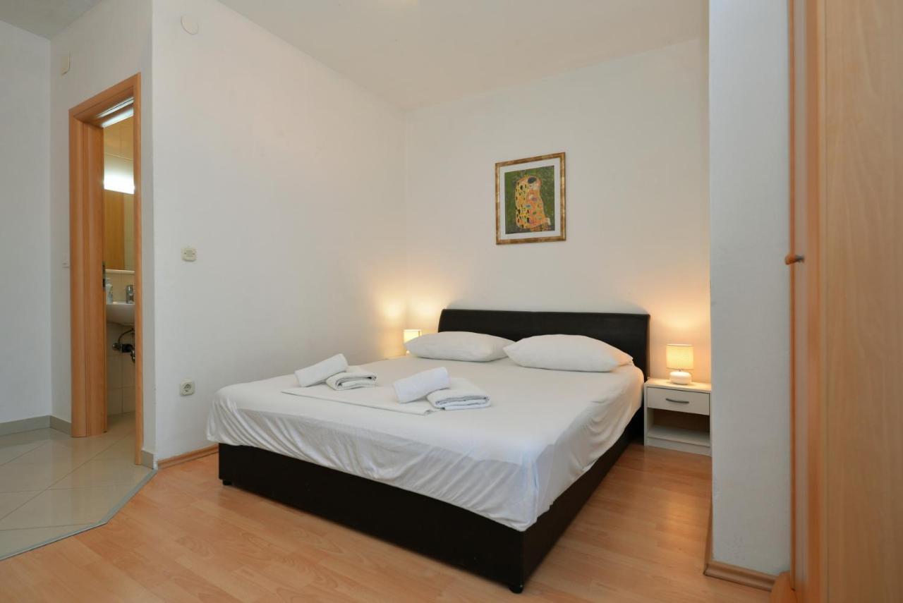 Apartmani Vedrana, Муртер Экстерьер фото